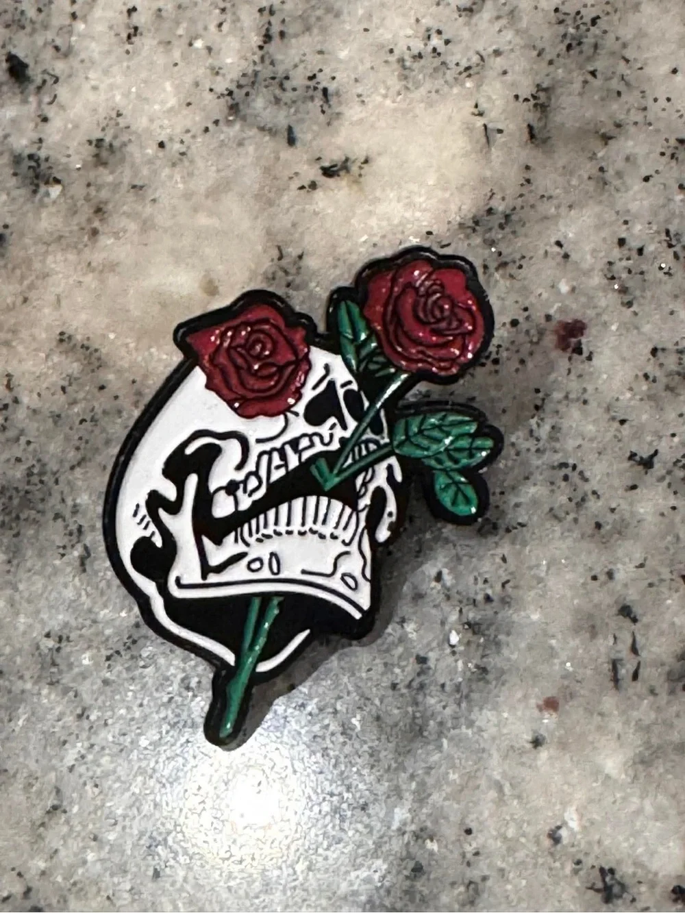 Rose Skull Enamel Pin - Red & Green - Women Jewelry Brooch